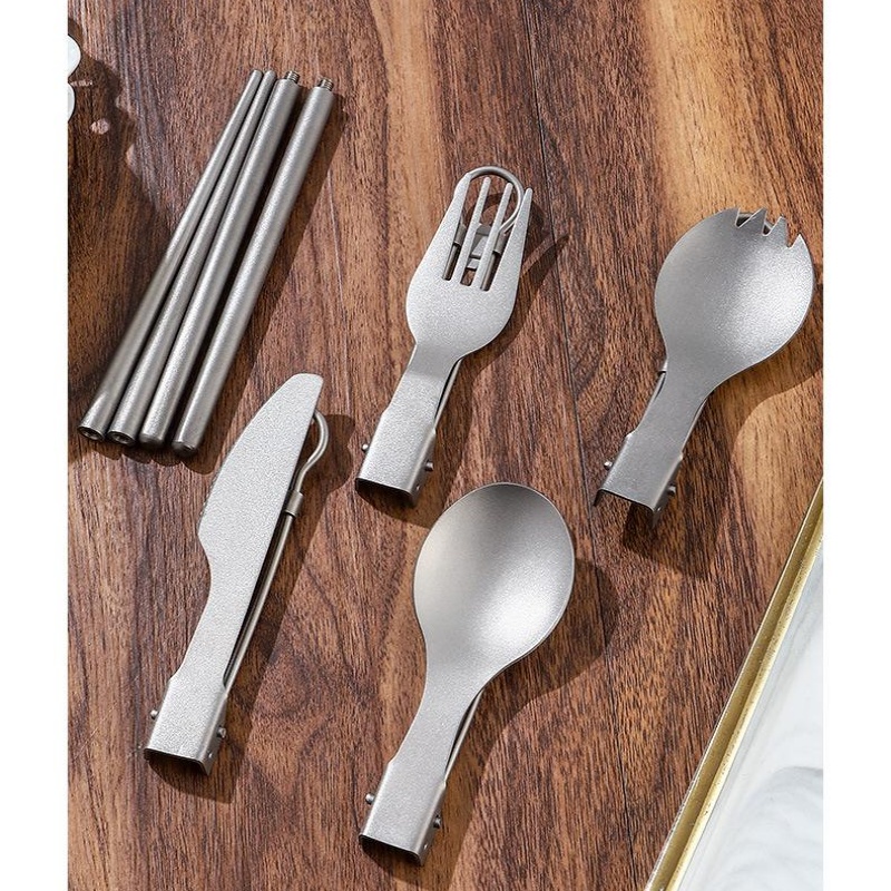 Titanium Foldable Utensil Set  - مراجعة Camp Utensil Set وسعره